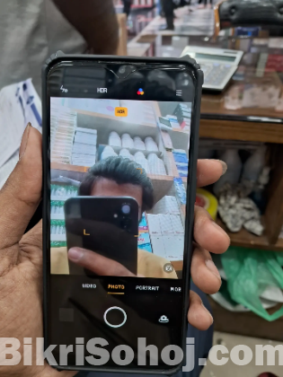 Oppo f15